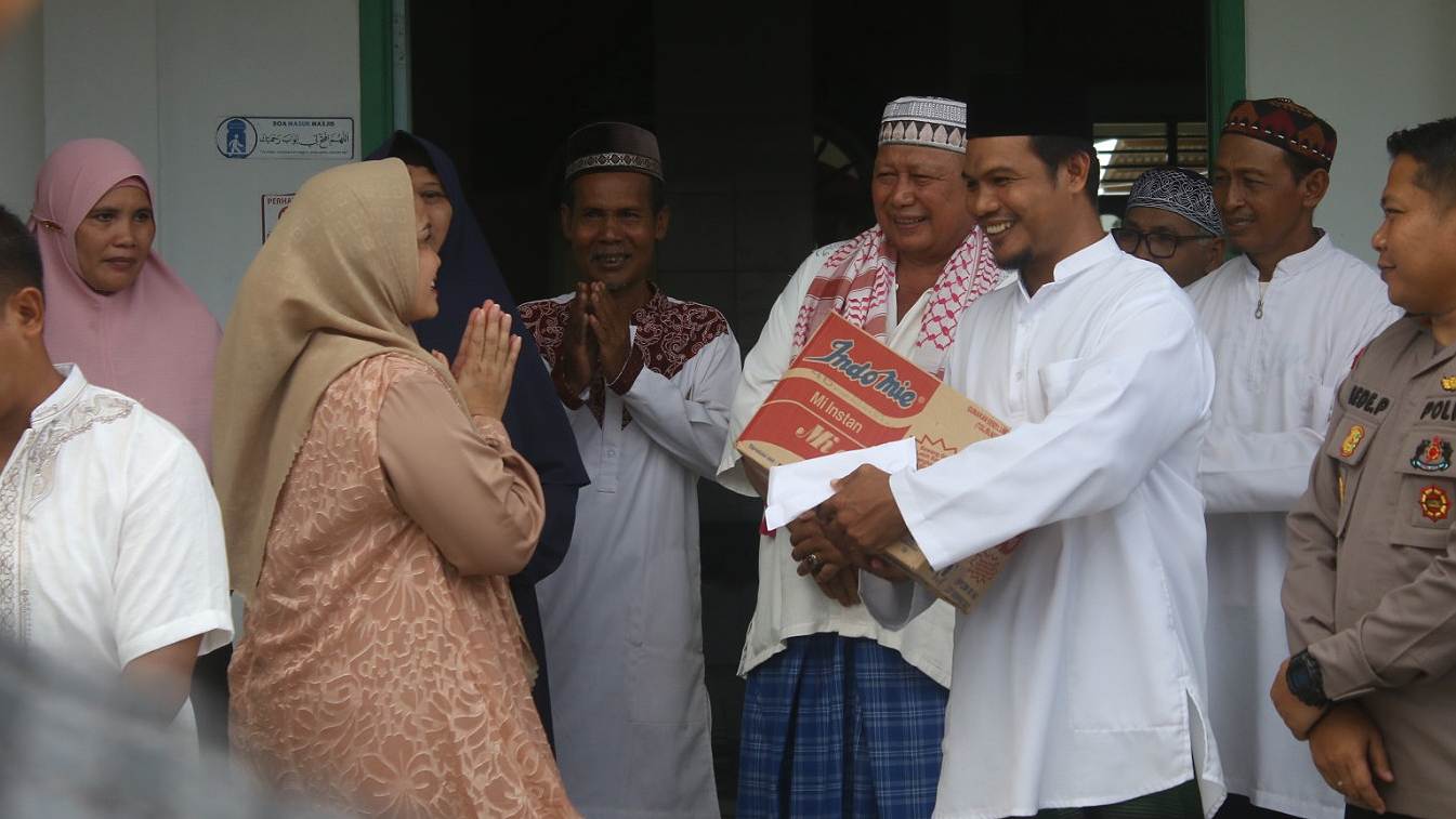 safari-ramadan-kedua-pemkab-mimika-kunjungi-3-masjid-di-distrik-iwaka