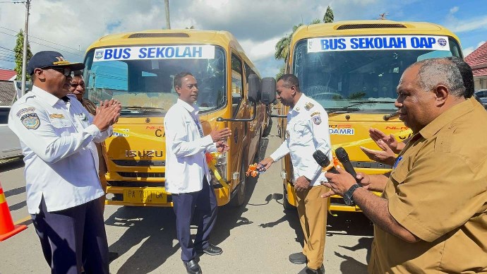 pemprov-papua-selatan-siapkan-13-bus-antar-jemput-anak-sekolah-gratis