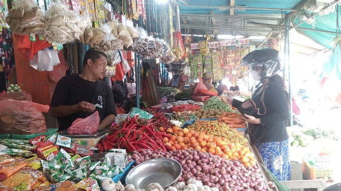 h-1-lebaran-harga-cabai-merah-melesat-naik