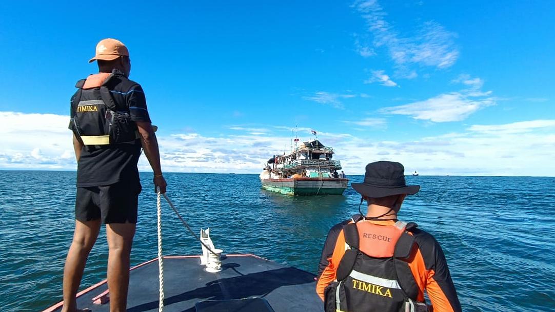 seorang-abk-km-papua-jaya-02-diduga-terjatuh-dari-kapal-saat-bab