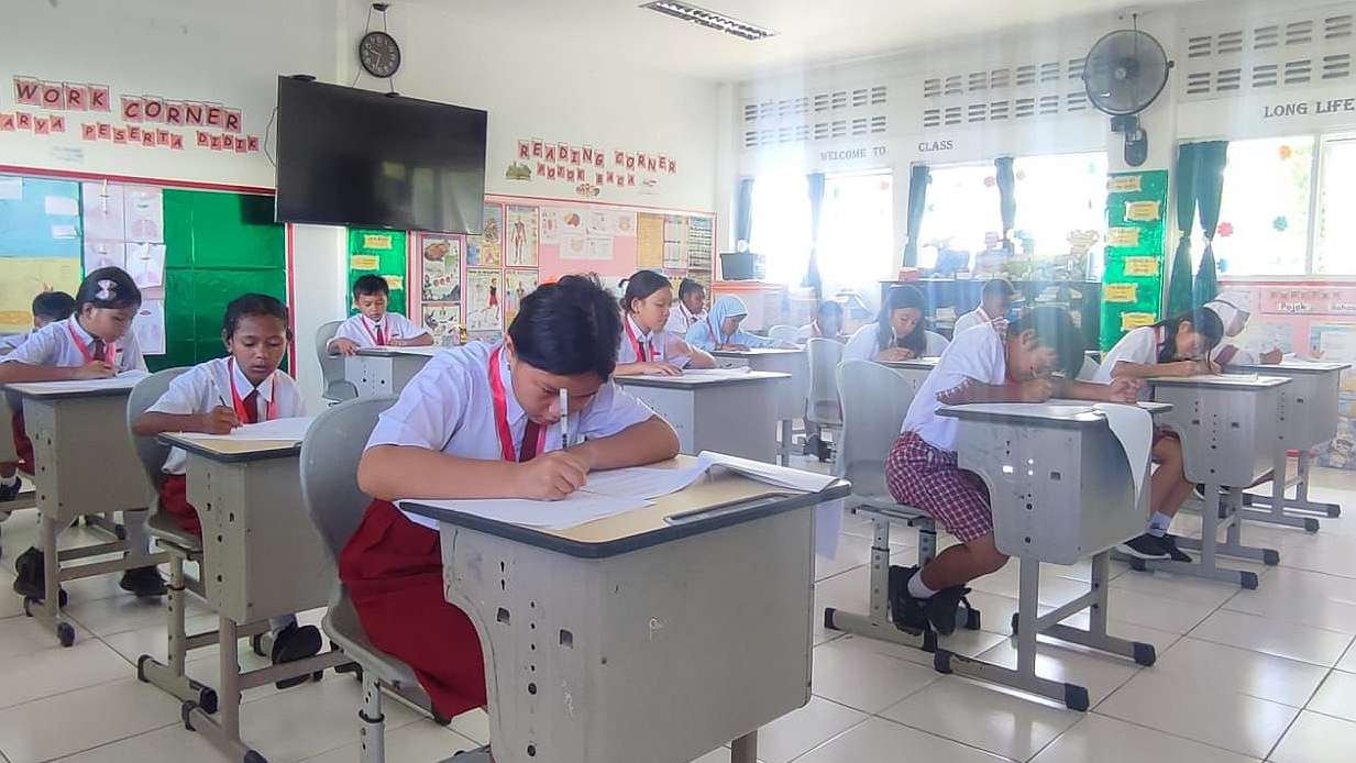 322-pelajar-sd-smp-se-mimika-ikut-lomba-potensi-sains-2024-di-satp