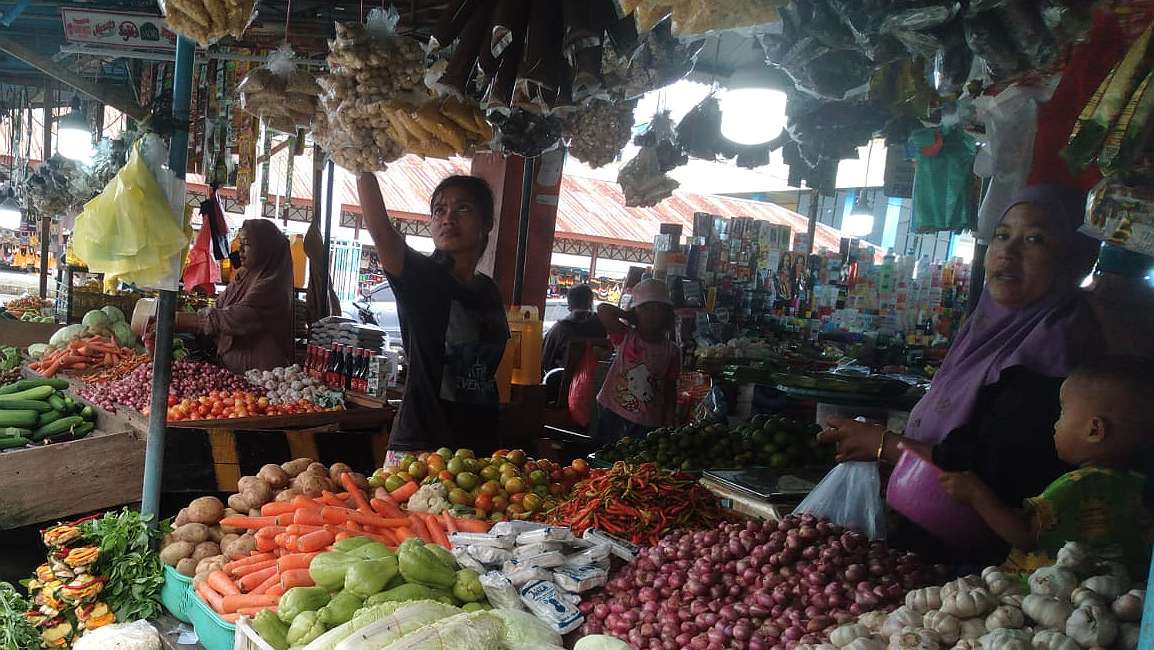harga-bahan-pokok-pada-naik-di-pasar-sentral