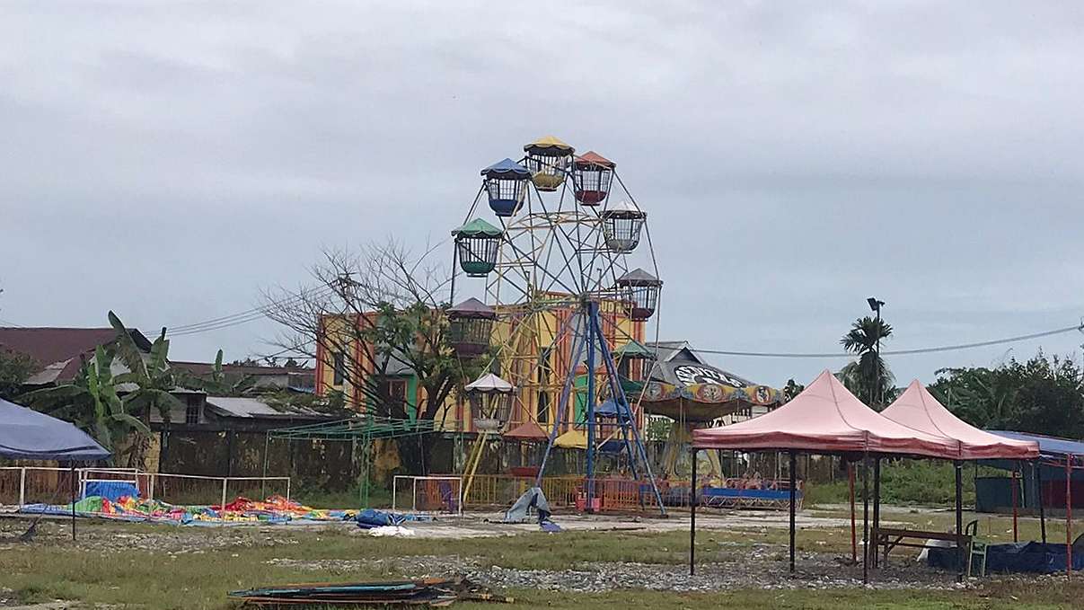 kantongi-izin-disperindag-wahana-pasar-malam-pindah-ke-depan-pasar-sentral