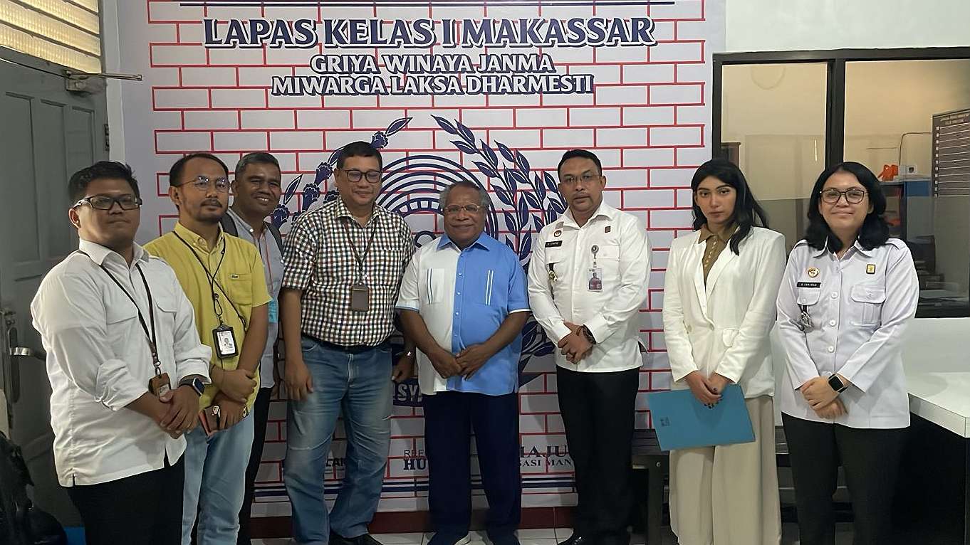 penasehat-hukum-klarifikasi-eltinus-omaleng-serahkan-diri-bukan-dieksekusi-kpk