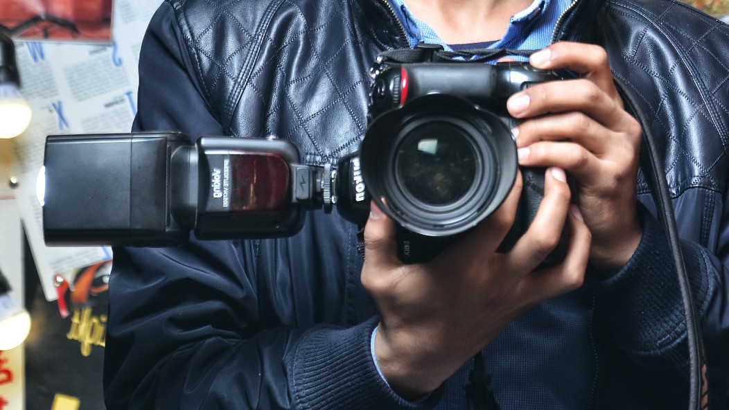 Ilustrasi jurnalis. Foto: Pexels - Mustafa Husnii
