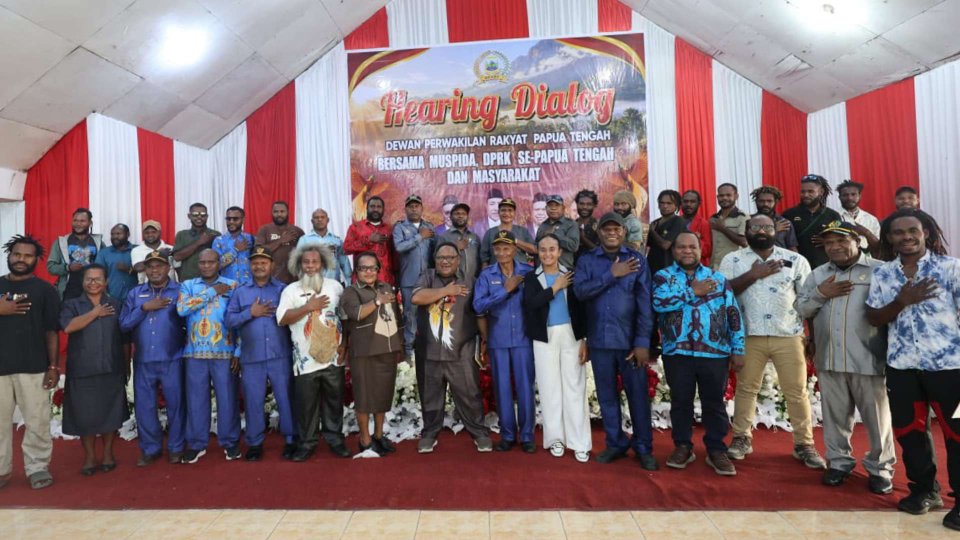 hearing-dialog-kemanusiaan-dprp-papua-tengah-suara-rakyat-krisis-pengungsi-jalan-menuju-perdamaian